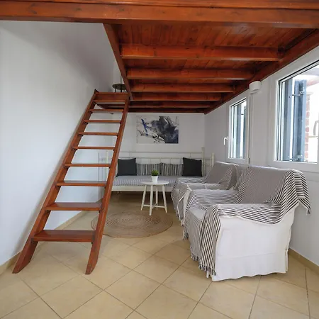 Bed & Breakfast Anya Santorini 4*