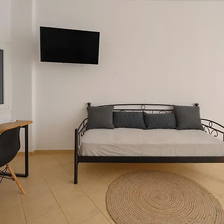 ベッド・アンド・ブレックファスト Anya Santorini