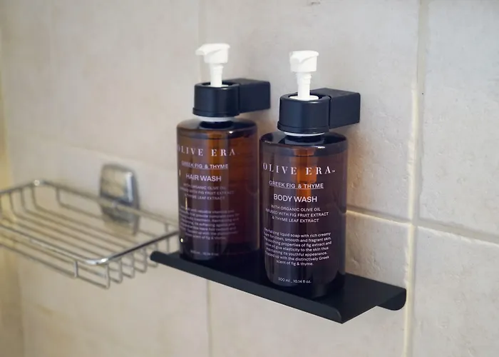 Anya Santorini Couette-café 4*